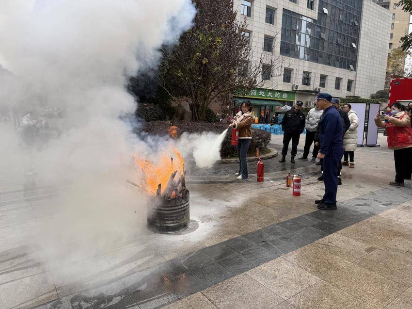 12.20峡州社区：消防演练始于心，防患未“燃”践于行.docx