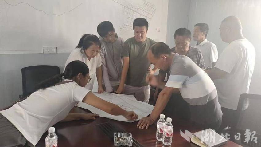 (组织部修改稿）杨雪：柔肩担重任 “巾帼”显担当(3).docx