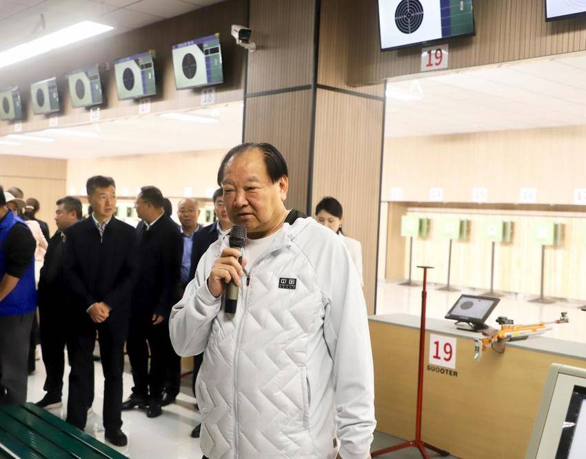 跨越41年的致敬：许海峰在孝南为奥运首金《人民日报》头条留名.docx