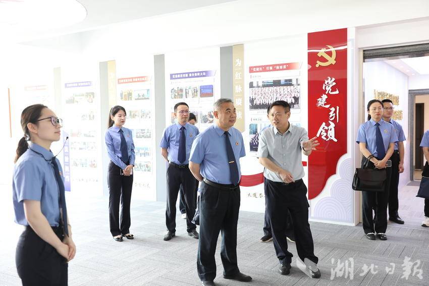 嘉鱼县人民检察院赴浙江省金华市婺城区人民检察院开展学习交流并签订基层检察院结对共建协议(1).doc