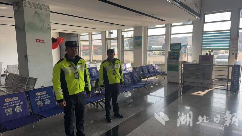 元旦坚守护畅通 执法为民显担当——蕲春县交通运输综合执法大队圆满完成元旦假期执法保障任务(1).docx