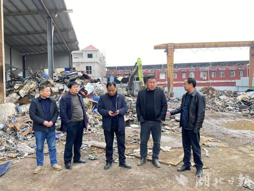 罗田县供销社赴黄石开展招商引资考察活动.docx