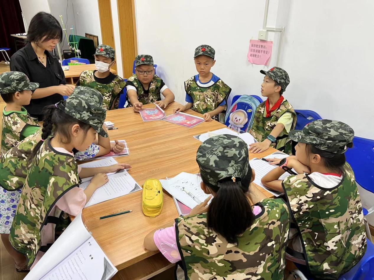 社区用“沉浸式”儿童剧本杀激发青少年党史兴趣和家国情怀.docx