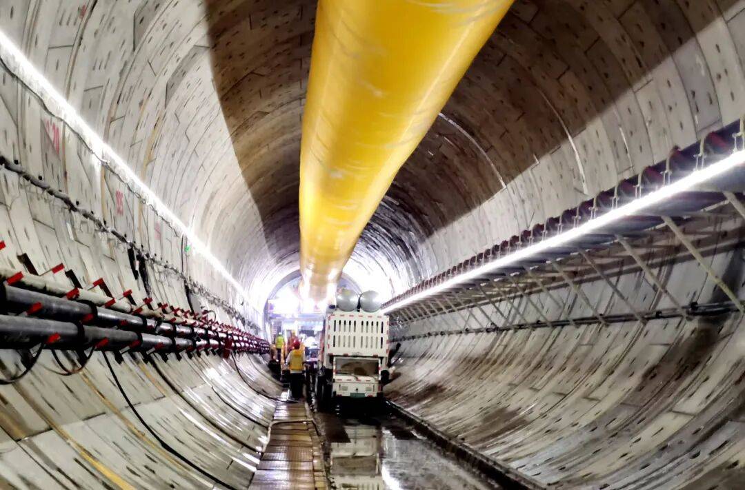 2026年5月28日，湖北省襄阳市保康县过渡湾镇，引江补汉工程土建6标“江汉开拓号”硬岩掘进机（TBM）作业现场。 (4).jpg