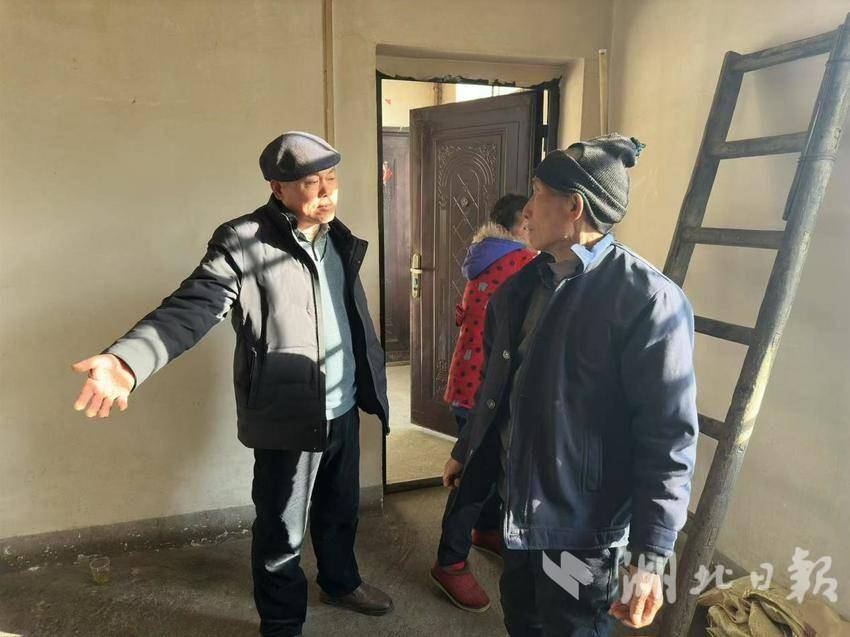 水坪镇多措并举，筑牢森林防火安全屏障.docx
