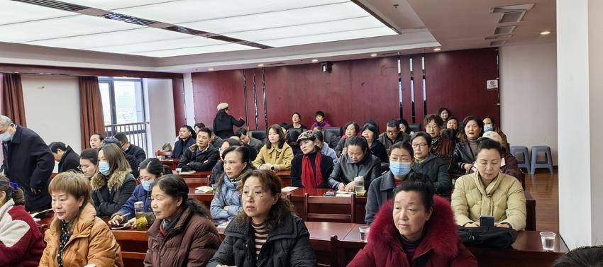 孝感市中医医院“中医健康养生”讲座惠民众（通讯员   张迎春   丁中秋）   3月16日，33位湖北省中医名医专家在孝(1)(1).docx