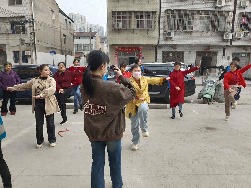 2025年杜湖社区重阳节活动.doc