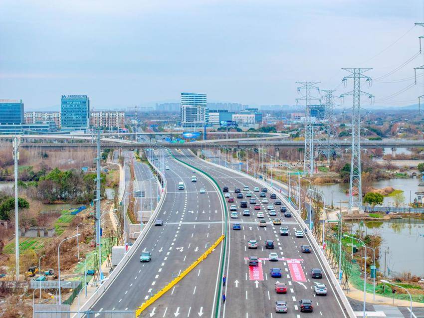 【交通强国】芜湖二坝支线（吴越路市政段）项目二标段通车.docx