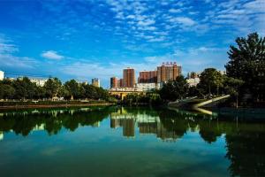 竹皮河实现水清、水满、水生态的景观