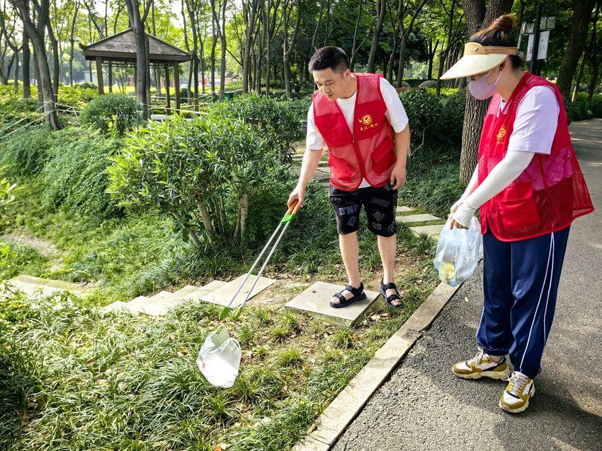 党建引领 共同缔造 保护生态 爱护环境.doc