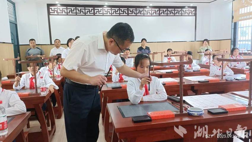 1麻城：凝心共建教联体 携手迈进新征程.doc