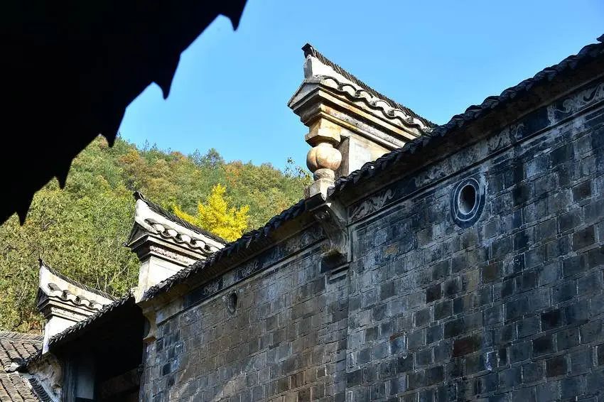 襄阳南漳：陶氏民居 古韵流芳.doc