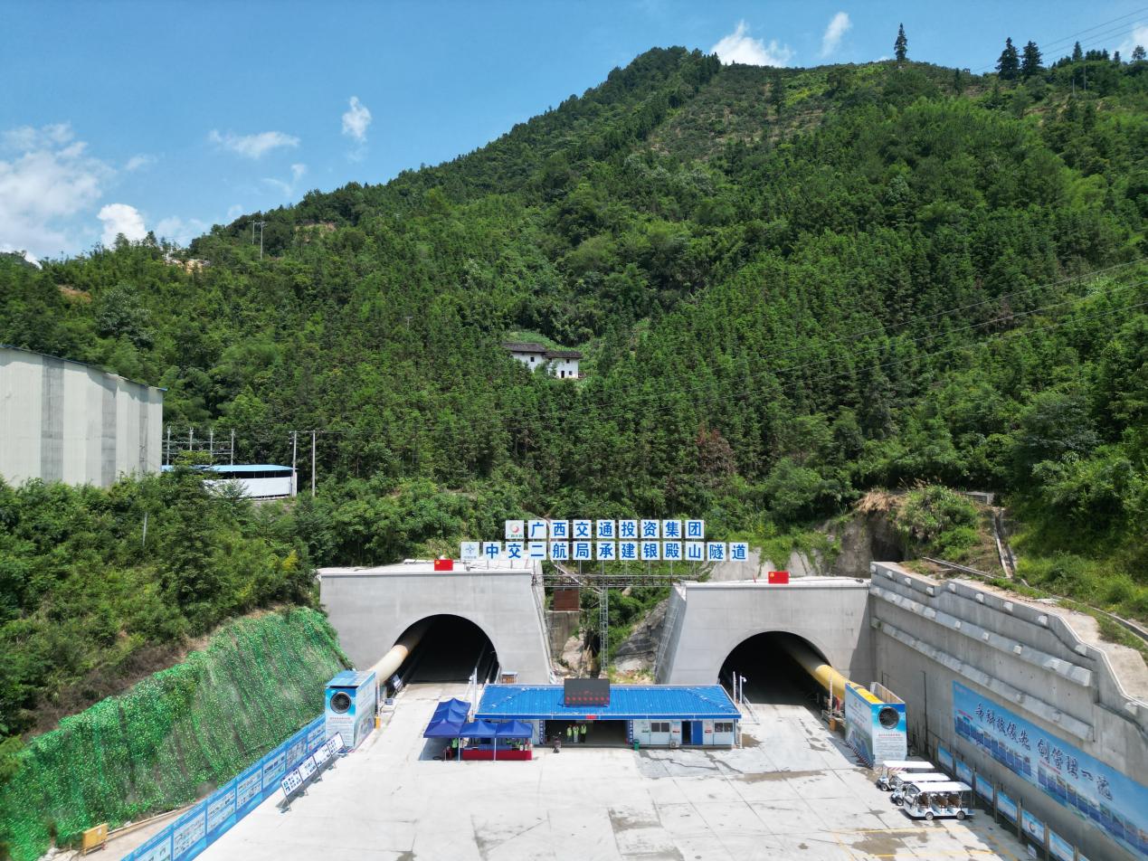 【交通强国】桂钟高速7标项目隧道开挖进尺突破10000米.docx