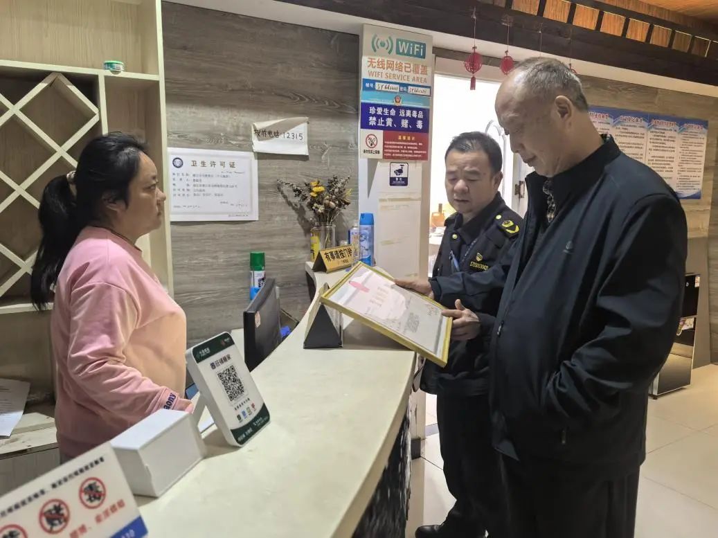 龙湾镇：多部门联动出击净化社会文化环境- 湖北日报新闻客户端