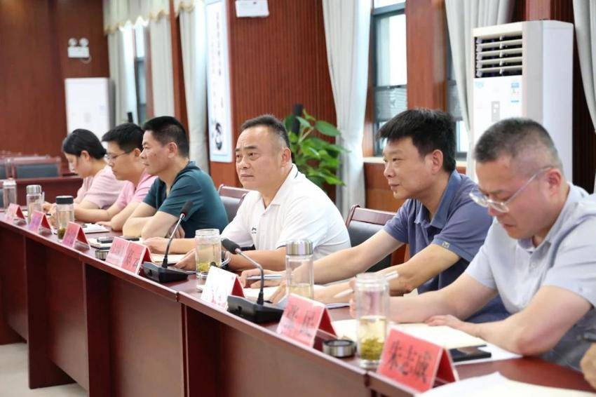 6.8向难求成！石首城管加压奋进续写新篇章.docx