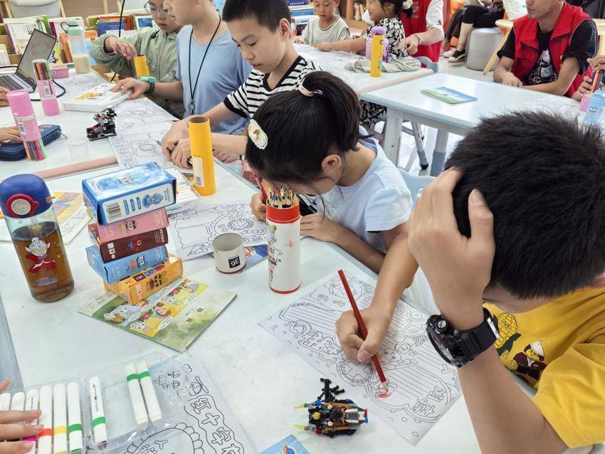 孝南区“红十字青少年暑期加油站”再开新篇：博爱成长营点亮青少年精神之光.docx