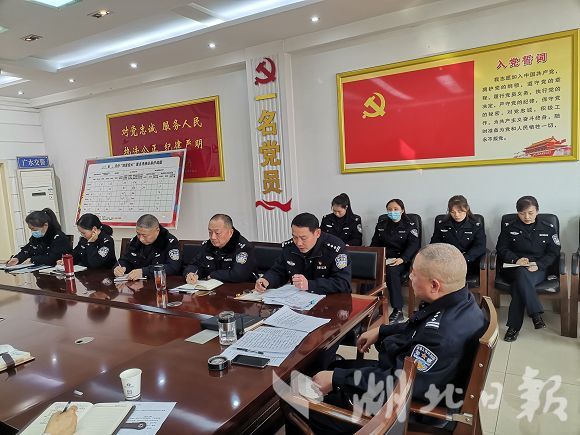 紧扣安全弦！广水交警强化驾驶人质量培训