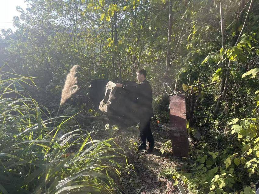 罗家桥街道开展“三小一堆”治理(1).docx