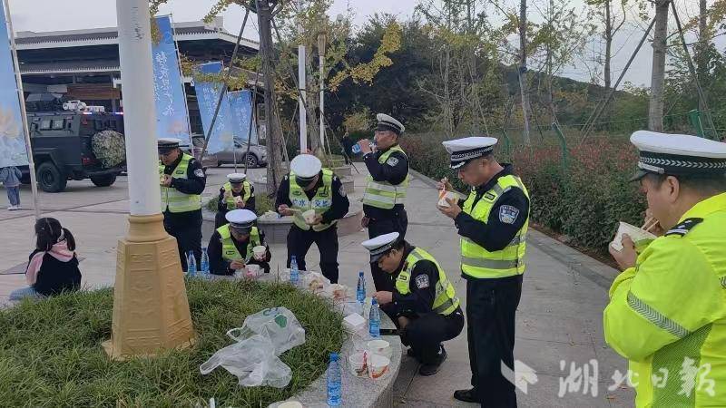 广水交警：圆满完成随州市“文旅”大会交通安保工作