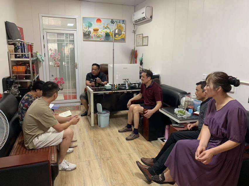 天门市竟陵街道江河社区3栋小区楼增设电梯集中开工.doc