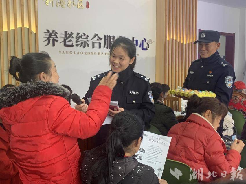 共庆三八节 巾帼力量绽芳华(修改版).docx