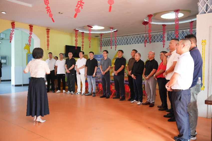 沔商大爱助残暖心市残联联合多方开展关爱特殊儿童公益行.doc