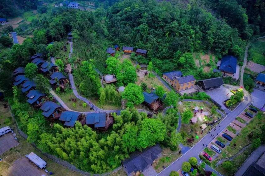 五峰挖掘少数民族传统文化  铸牢中华民族之“魂”.docx