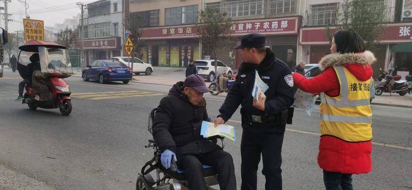 安陆接官乡：精准守护“一老一小”出行路 织密乡道交通安全网.docx