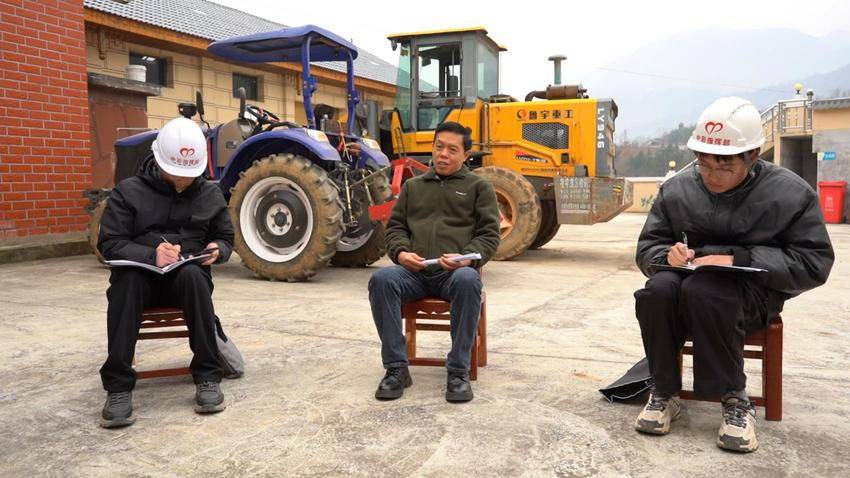 【图文】宜昌长阳：“遇4说事5号见”聚众智  “中彩”铺就乡村幸福通途(2).docx