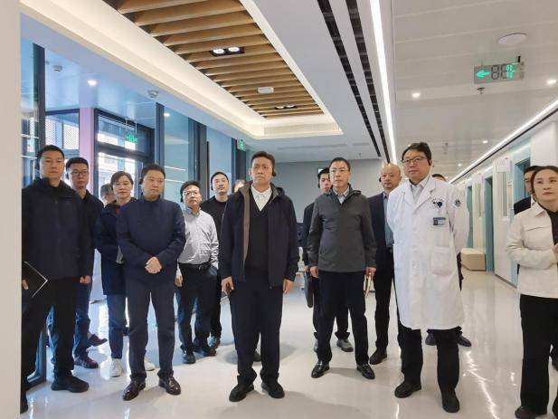 高站位对标一流 高标准擘画蓝图——潜江市中心医院赴全国县级标杆医院考察学习.docx