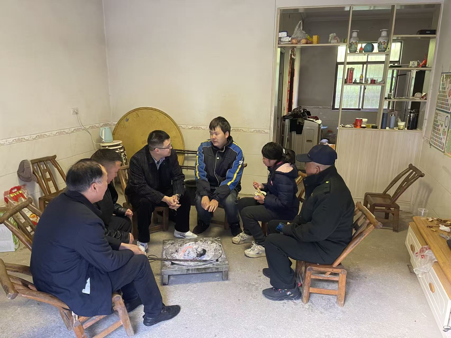 房县姚坪乡：践行“四下基层”优良作风 推动“四百”活动走深走实.doc