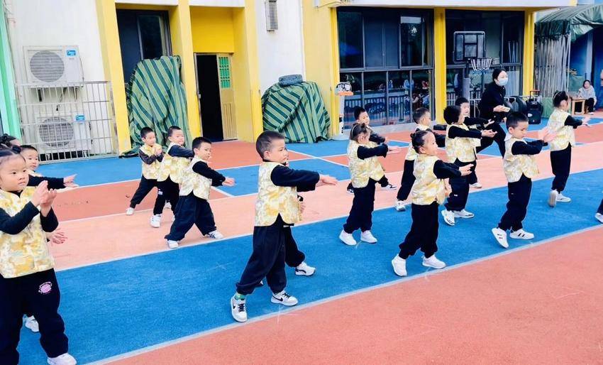 湖北日报客户端讯.docx