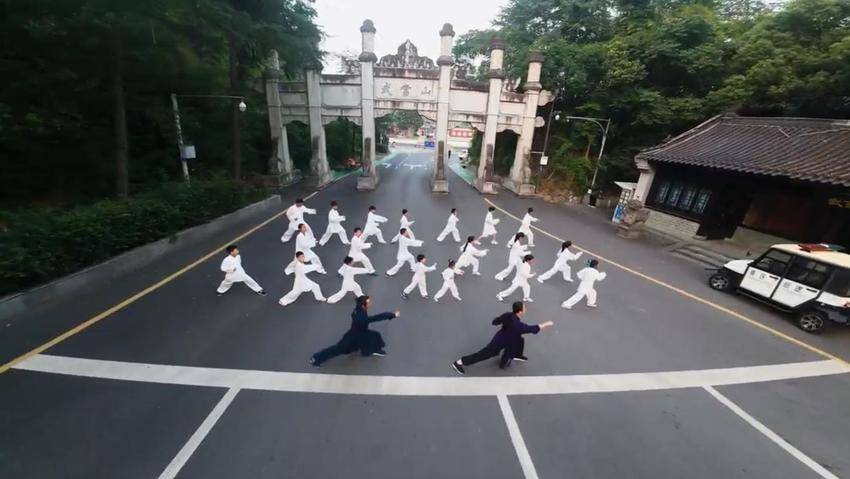 1_武当国学夏令营：亲传承非遗技艺  开启文化之旅(1)(1).docx