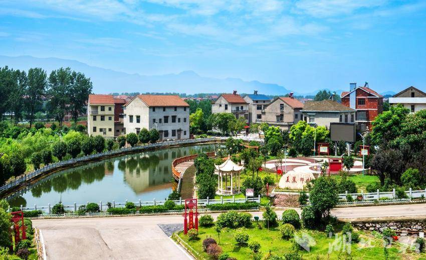 “钢铁转型”铸幸福家园.docx