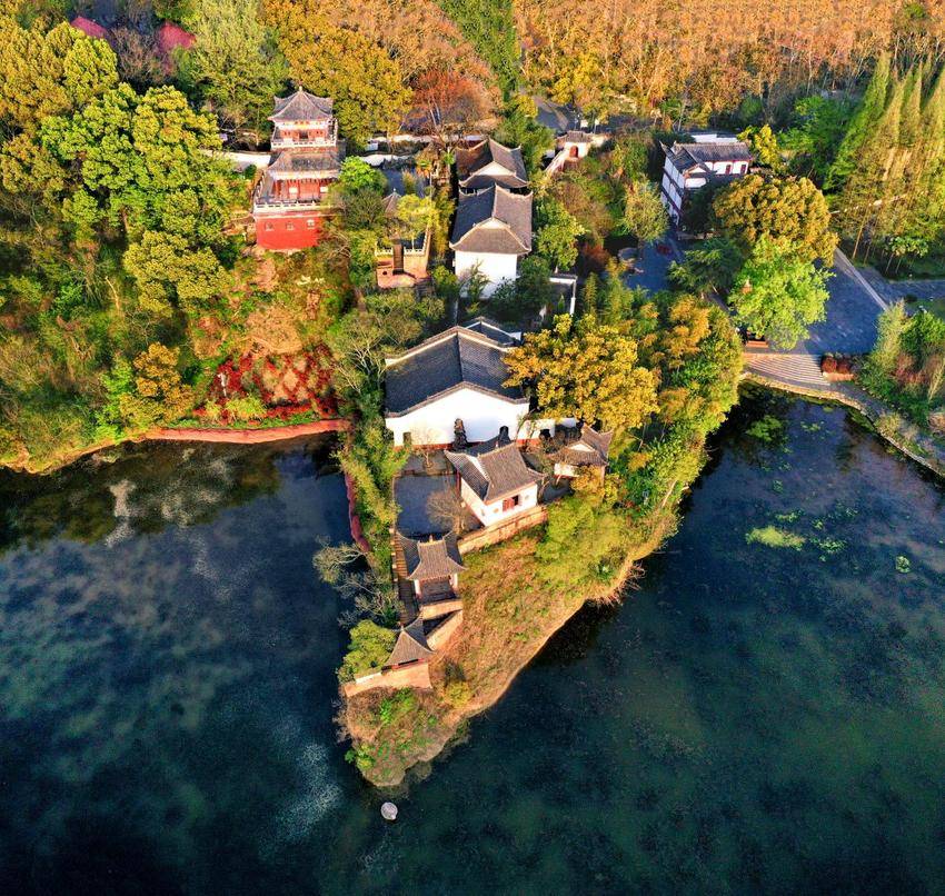 从此东坡·烟火黄州年 2026东坡庙会黄冈主城区春节文旅活动导览.docx