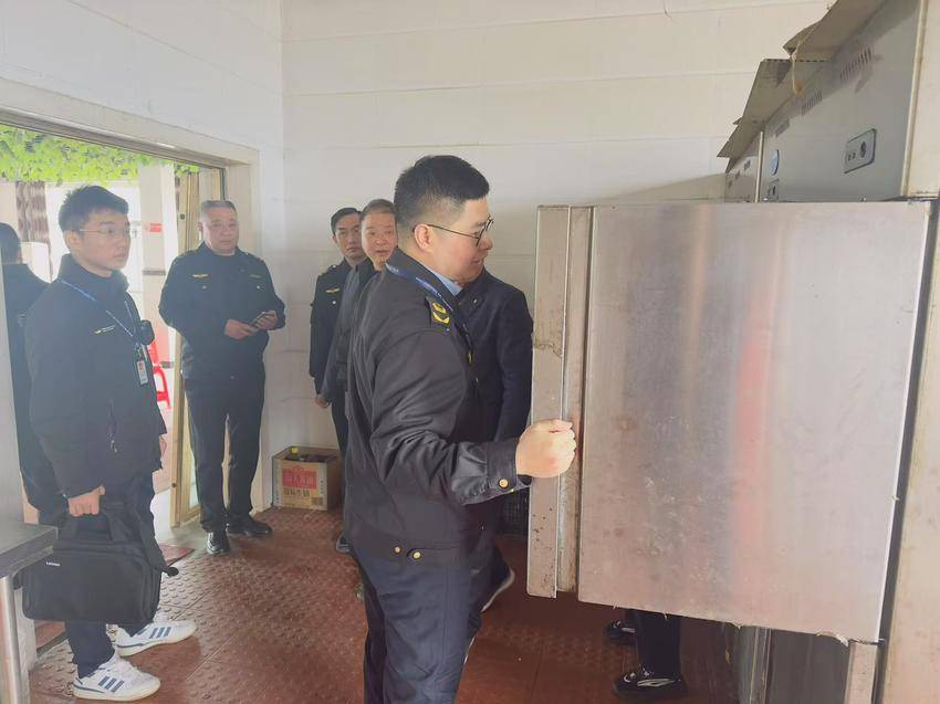 罗田县市场监管局白庙河所“清风行动”.doc