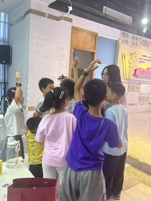 万松街道电业社区：口腔健康进社区，守护青少年“微笑防线”7.29.docx