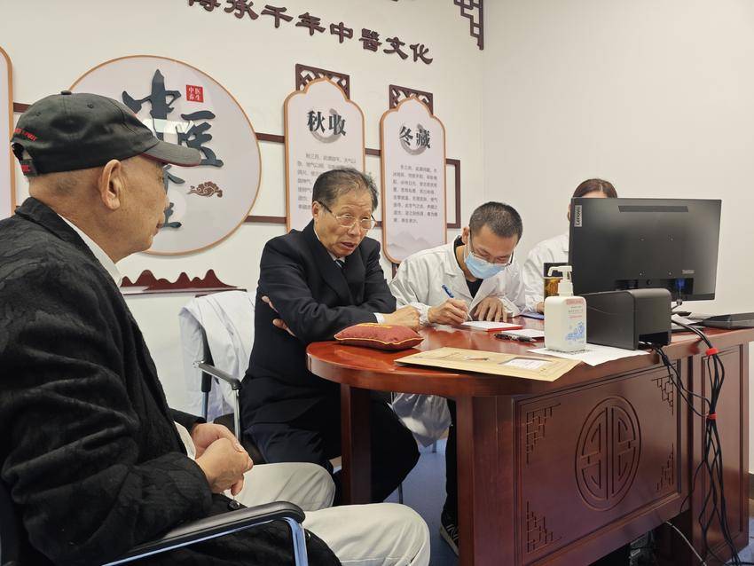 孝感市中医医院第十三届膏方文化节开幕式暨养生集市盛大开幕(1)(1).docx