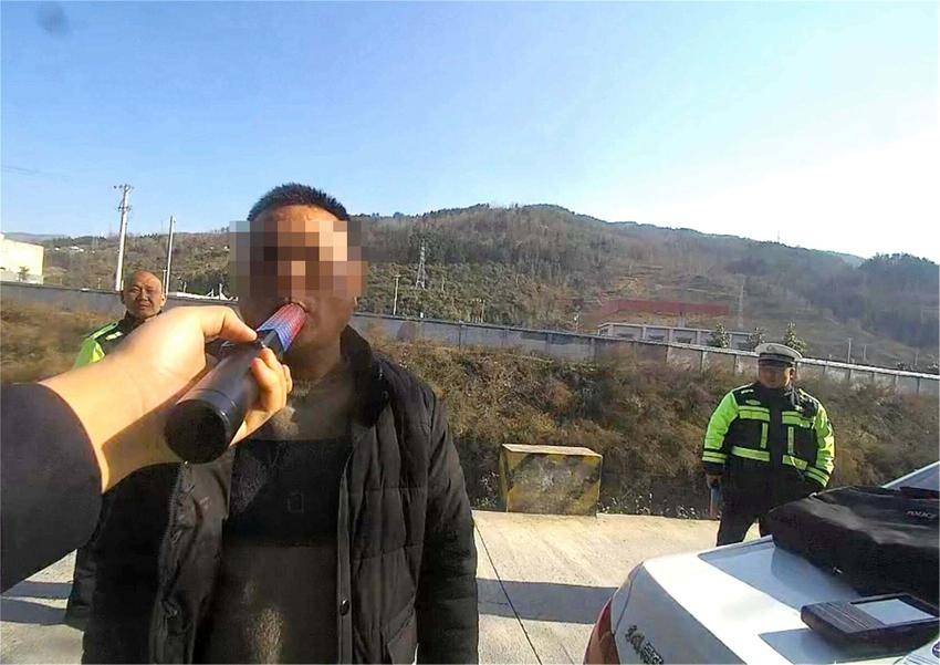 王某酒驾被查