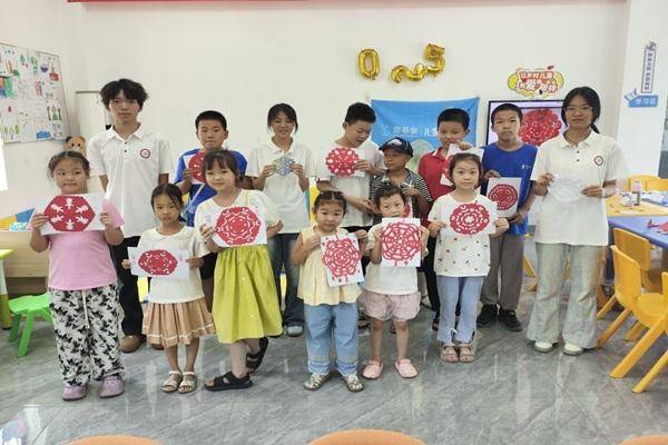 已修改7.21童心飞扬，创意美育点亮多彩童年.docx