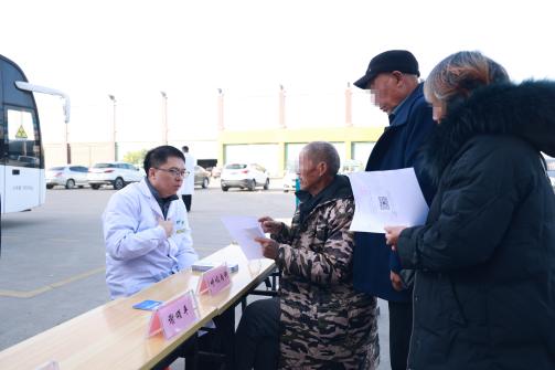 政医联动守护呼吸健康，肺癌早筛公益行动走进总口管理区（修改后）.docx