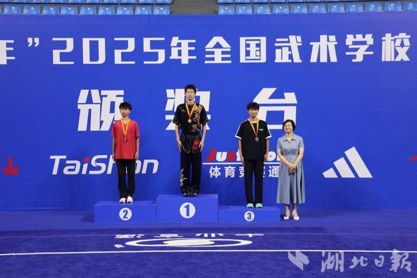 “奔跑吧·少年”2025年全国武术学校套路锦标赛圆满闭幕(1).docx