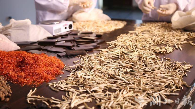 莱福特生物：软胶囊里藏着的生物革命(1).doc