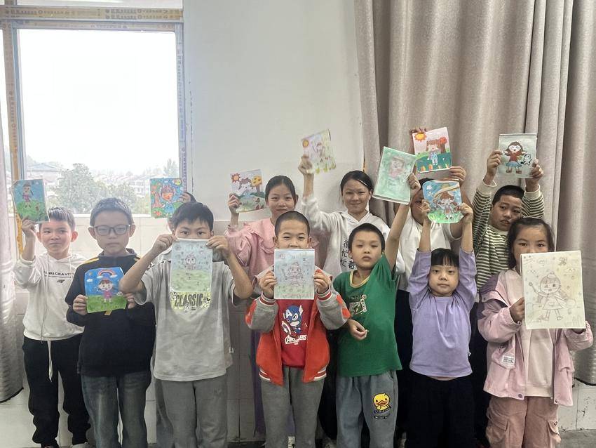 谷城县石花镇倒座中心小学：创意绘童心  画笔启新思