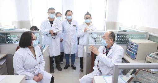 天门市第一人民医院与武汉协和医院举行技术协作协议续约与大型医疗活动.docx