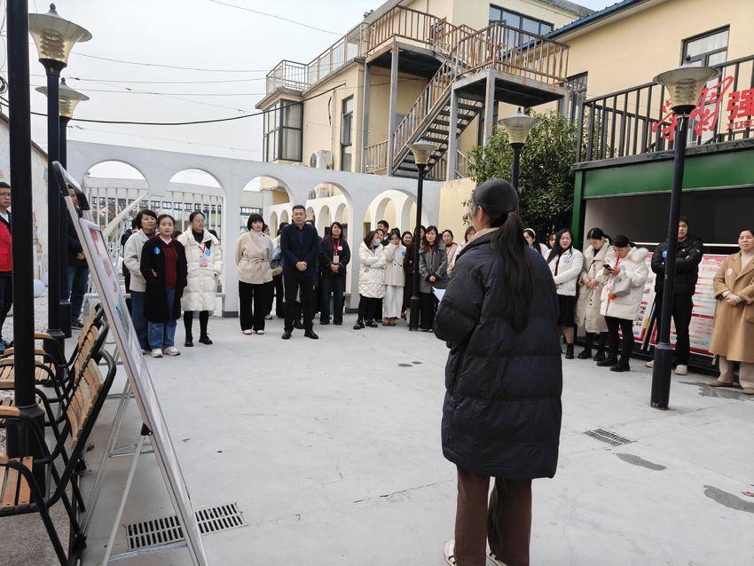 20251212（新闻稿）罗家桥街道第三期网格工作学习交流活动走进街道社区：“麻雀”虽小 治理尤全.doc