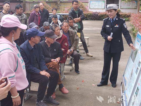 服务春耕春播，广水交警把“安全课堂”搬到山区群众身边