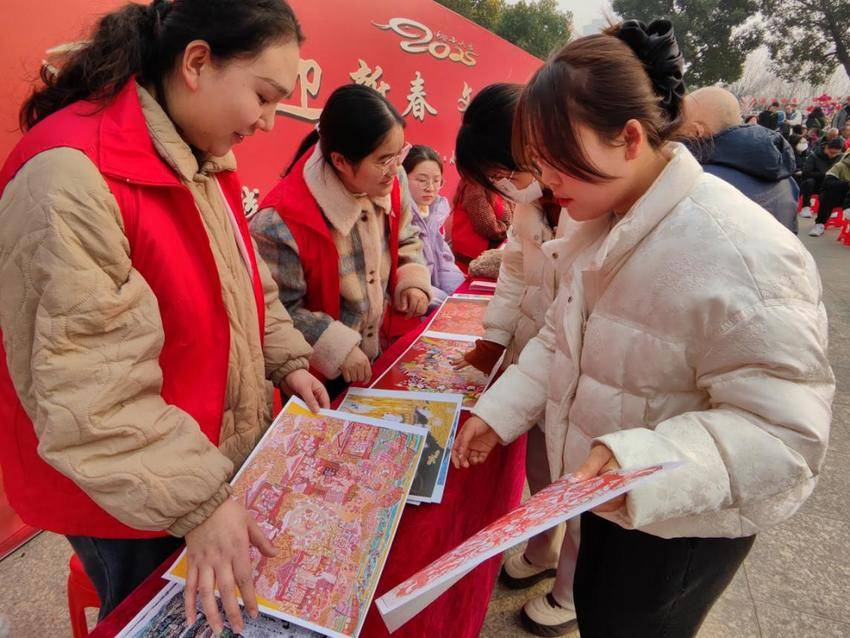 丹江口市妇联开展“我们的节日·春节欢乐颂”新春特别活动.doc