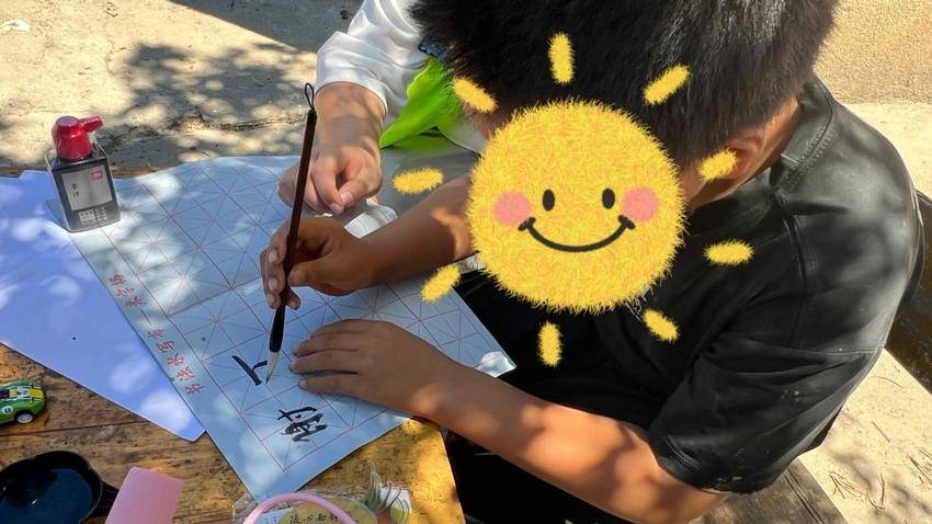 湖北文理学院三下乡：七彩实践点亮龙王镇.docx