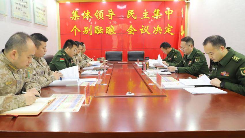 市委常委、孝感军分区大校司令员曾凡笋带领工作组到孝南区检查调研.docx